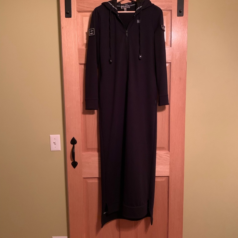 Club Donna sport ankle length black sport dress with pockets-size M